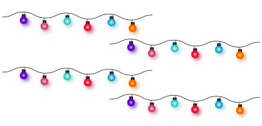 Şeffaf arka planda izole edilmiş çok renkli Noel ampulleri. Yatay tatil ampulü deseni yinelenen ışıltı ve şenlikli tel düzenleme