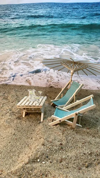 Two Sun Loungers Table Drinks Sea — Stock Photo, Image