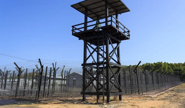 Torre de guardia de la prisión Fotos De Stock Sin Royalties Gratis