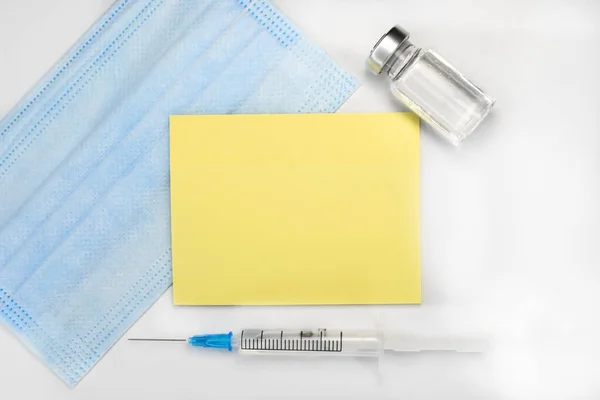 Lékařský Koncept Prázdný Žlutý List Mezerou Pro Text Ampulka Injekční — Stock fotografie