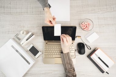 Ofiste iş görüşmesi.