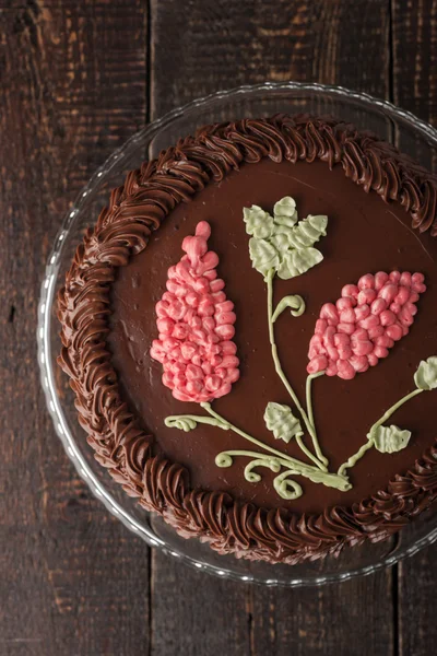 키예프 케이크 초콜릿 크림 유리에와 서 상위 뷰 — 스톡 사진
