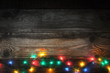 Ahşap tahta üzerinde renkli aynayı Fisto