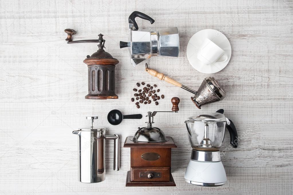 Set of accessories for coffee on the white wooden table — Stock Photo © wellmindyandex.ru 96306774