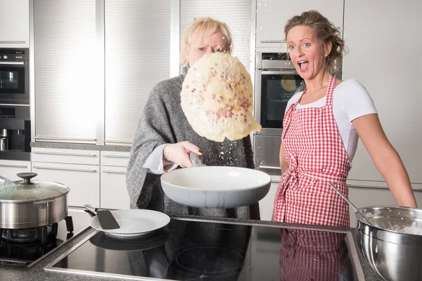 Pancake in the air — Stock Photo, Image