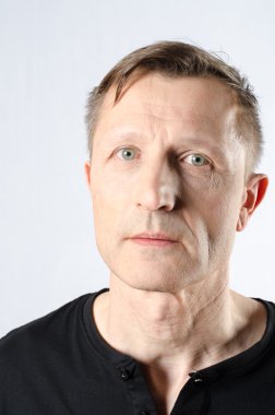 Portre düşünen adam