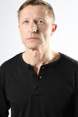 Portre kızgın adam