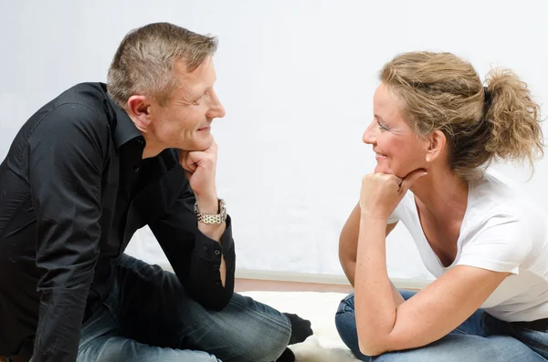 Couple communicating — Stock Photo, Image