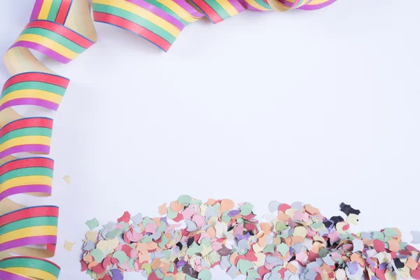 Ленты и конфетти для карнавала — стоковое фото