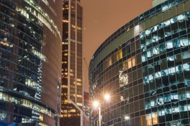 Moskova, Rusya, 4 Kasım 2020: Moskova Uluslararası İş Merkezi 'nde ofis inşaatı. İyi akşamlar..