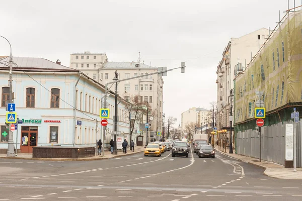 Moskova Rusya Mar 2021 Bolshaya Ordynka Caddesi Serpukhovskaya Meydanı Yakınlarında — Stok fotoğraf