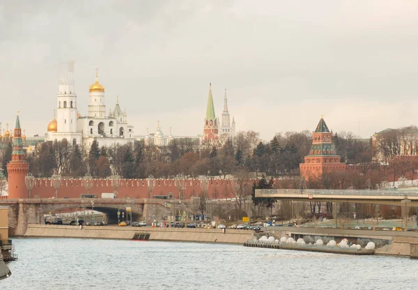 Moscú Rusia Vista Muralla Del Kremlin Torres Iván Gran Campanario — Foto de Stock