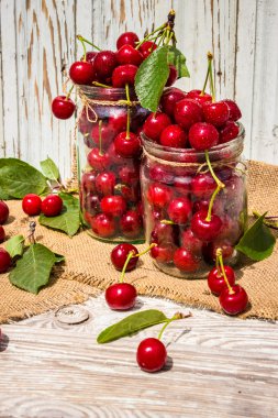 Olgun kırmızı kiraz