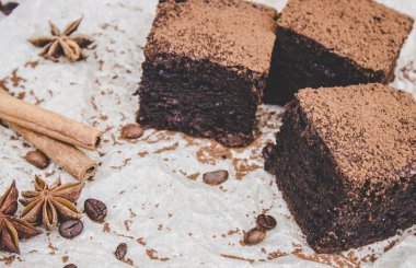 Çikolatalı browni kek