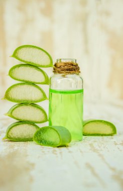 Organik aloe vera jel ahşap arka plan çıkarmak