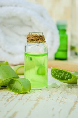 Organik aloe vera jel ahşap arka plan çıkarmak
