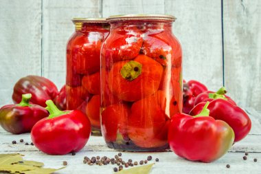 biber, tatlı, konserve, Teneke kutulara.