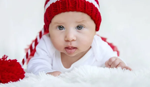 Bambino Vestito Babbo Natale Natale Concentrazione Selettiva Persone — Foto Stock