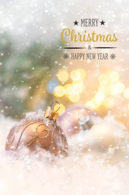 Mutlu Noeller ve mutlu yıllar, tebrik kartı geçmişi. Seçici odak.