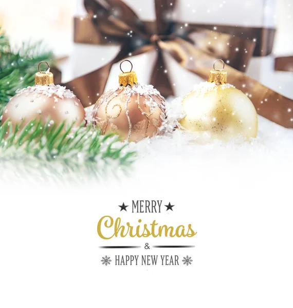 クリスマスの背景と美しい装飾 選択的フォーカス — ストック写真