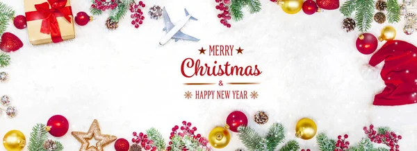 美丽的圣诞背景与飞机 旅行的概念 有选择的重点 — 图库照片
