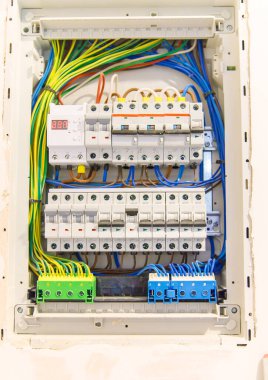 Evin elektrik paneli. Seçici odaklanma. Beyaz.