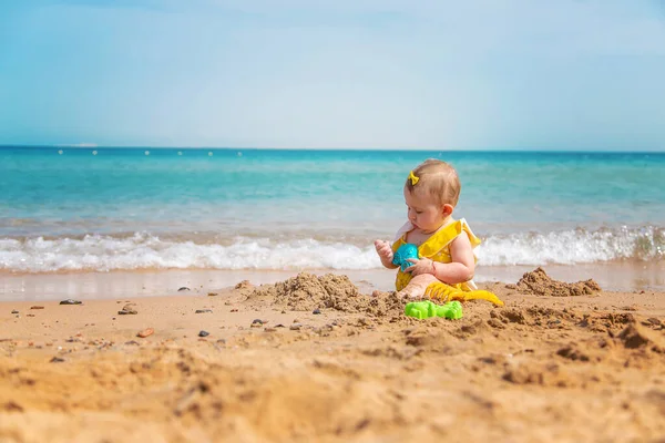 Дитина Пляжі Біля Моря Вибірковий Фокус Природа — стокове фото