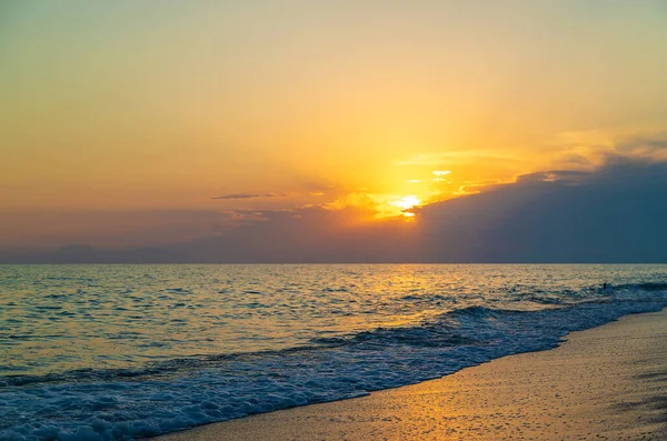 Tramonto Sul Mare Sulla Spiaggia Concentrazione Selettiva Natura — Foto Stock