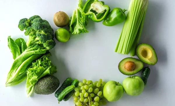 Detoks için yeşil gıdalar. Seçici odaklanma. Doğa.