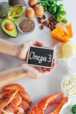 Ürünler Omega 3 içerir. Seçici odaklanma. yiyecek.