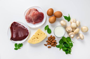 B2 vitamini içeren yiyecekler. Seçici odaklanma. Yiyecek..