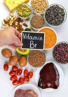 B1 vitamini içeren yiyecekler. Seçici odaklanma. yiyecek.