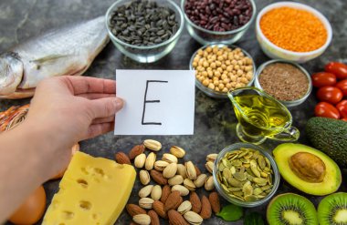 E vitamini içeren yiyecekler. Seçici odaklanma. yiyecek.