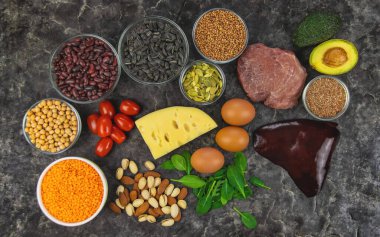 B1 vitamini içeren yiyecekler. Seçici odaklanma. yiyecek.