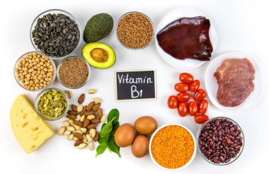 B1 vitamini içeren yiyecekler. Seçici odaklanma. yiyecek.