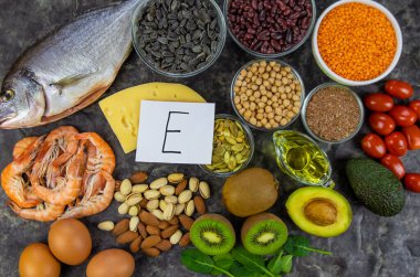 E vitamini içeren yiyecekler. Seçici odaklanma. yiyecek.