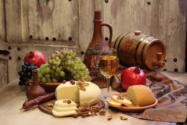 Wine and fruit — Stock Photo, Image