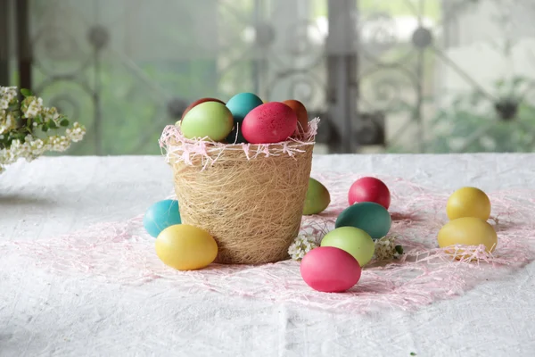 Easter eggs in a basket — Stock Photo, Image