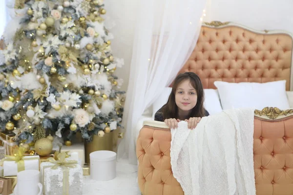 Beautiful Little Girl Christmas Decorations — Stock Photo, Image