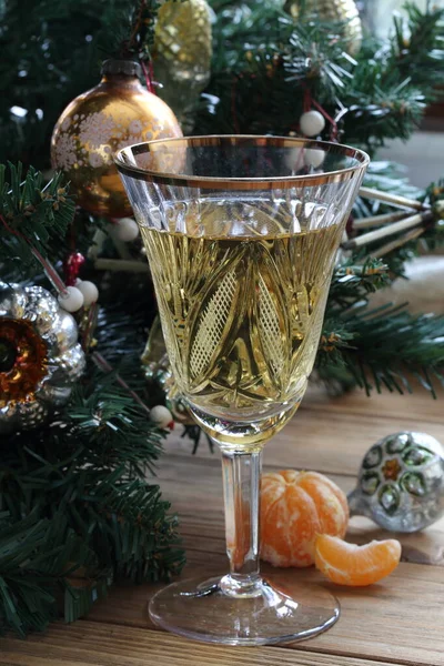 Champán Con Mandarinas Decoraciones Árboles Navidad Ramas Abeto —  Fotos de Stock