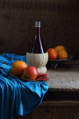 Portakallar ve şarapla dolu bir hayat