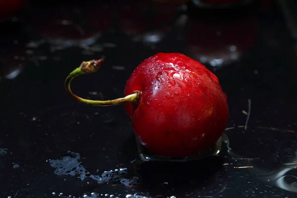 Wet Cherries Black Background — Stok fotoğraf