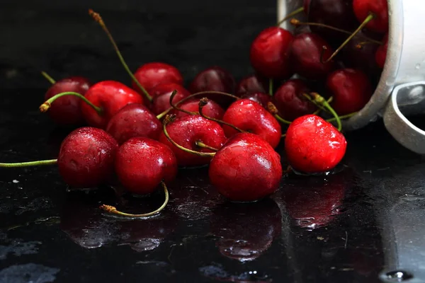 Wet Cherries Black Background — Stok fotoğraf