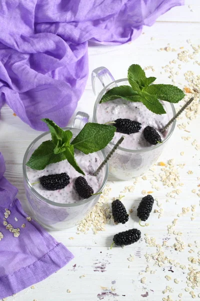 Curd Dessert Chia Seeds Mulberry White Plate — 图库照片