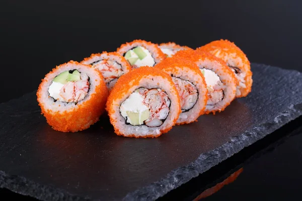 Kalifornien Rullar Med Krabba Ost Och Gurka Sushi Med Krabba — Stockfoto