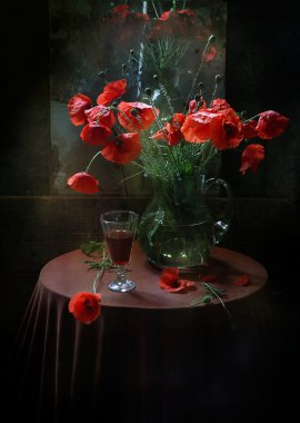 Şarap ve haşhaş ile natürmort