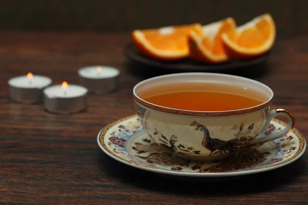 Chá com uma laranja — Fotografia de Stock