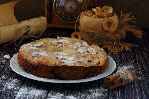 Tarta "Charlotte" con manzanas — Foto de Stock