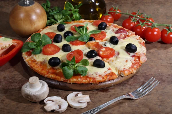 Pizza — Stockfoto