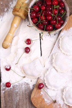 Un, taze kiraz, haddeleme pin - hazırlık vareniki bir f